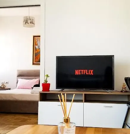 Appartement Center Cute And Comfy - Ajia