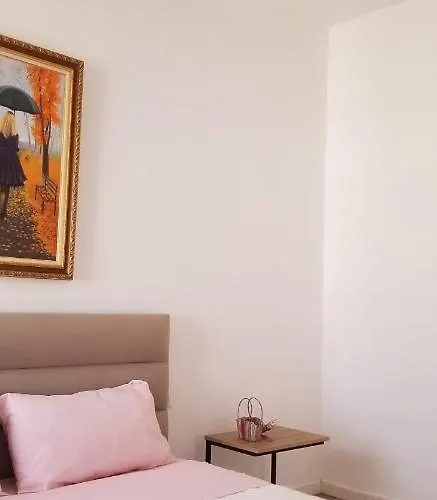 Center Cute And Comfy - Ajia דירה