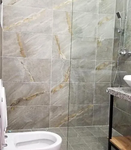 Center Cute And Comfy - Ajia טיראנה