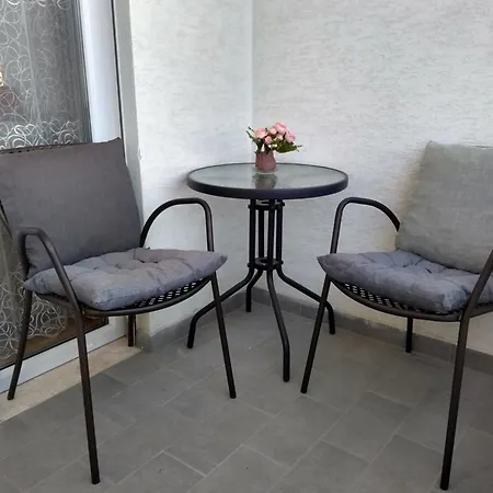 Center Cute And Comfy - Ajia Apartman