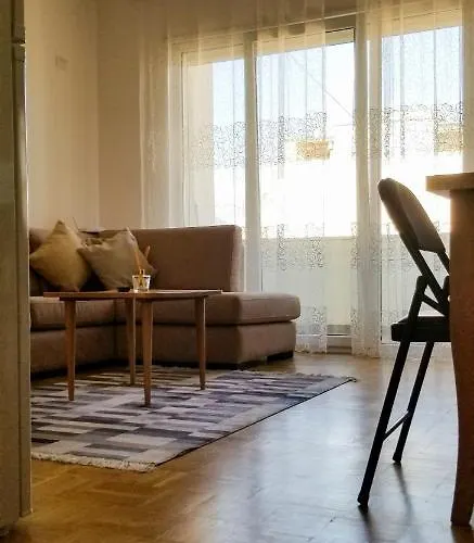 Center Cute And Comfy - Ajia Apartman