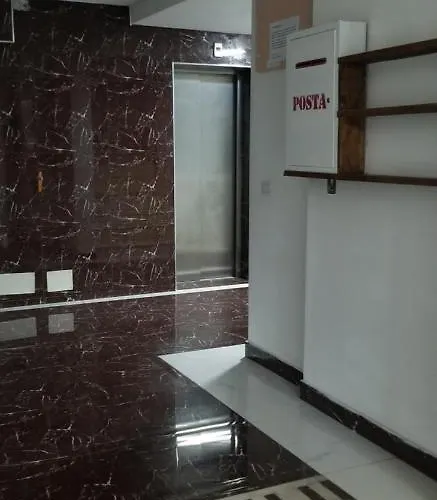 Center Cute And Comfy - Ajia Lägenhet Tirana